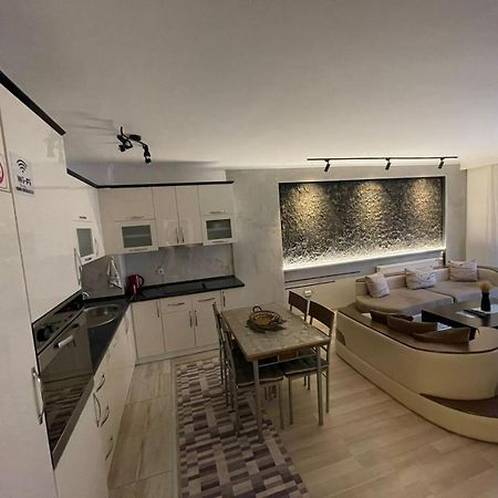 Prishtina Escape Apartments Pristina Kültér fotó