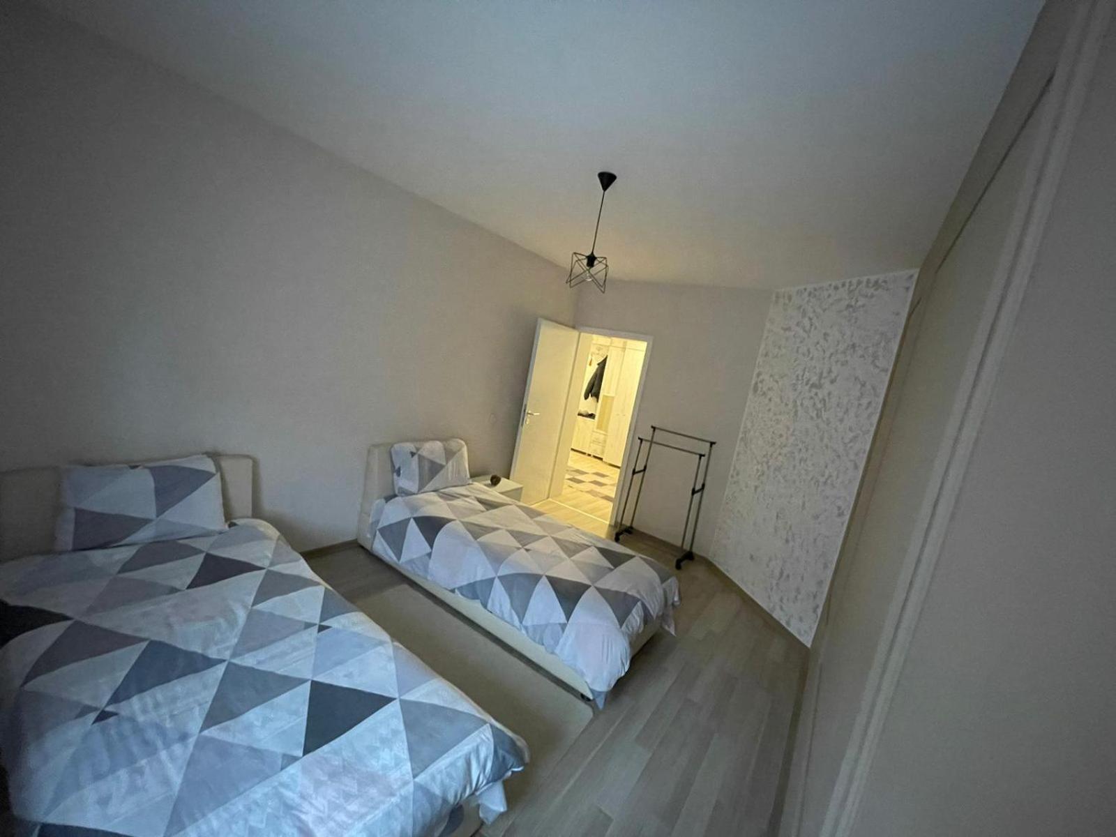 Prishtina Escape Apartments Pristina Kültér fotó